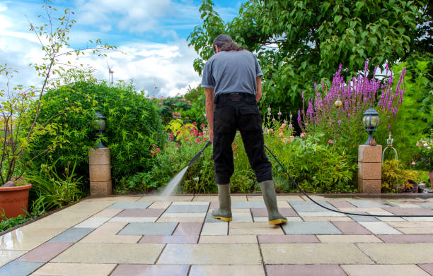 Best Pool Deck Cleaning  in Santee, CA